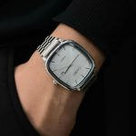 Casio Vintage Men’s Watch – Classic Silver Chain Bracelet, Timeless Design